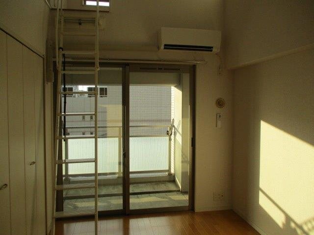 リビング キャメロット・ハイネス リビング