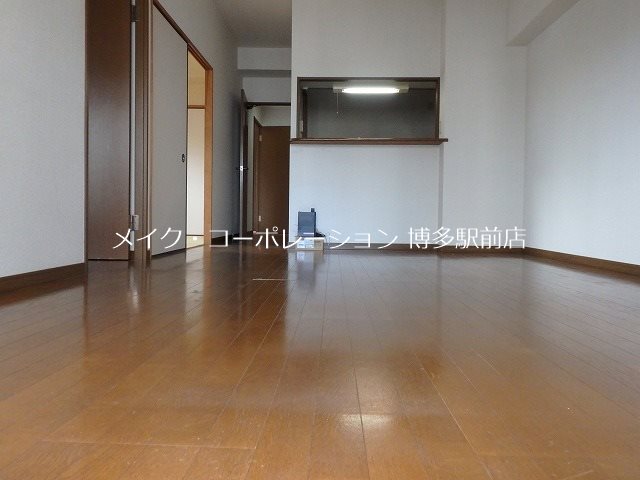 サバーブ比恵 リビング