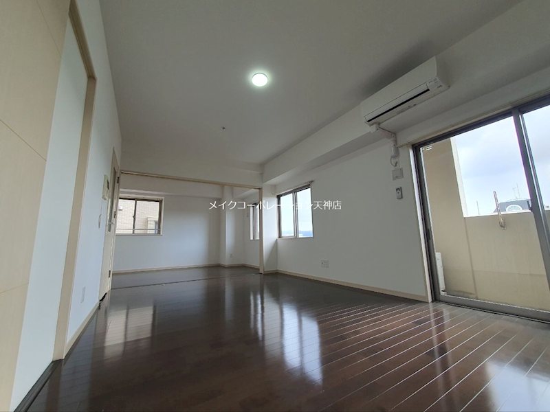 同物件、別部屋引用 GRANDEUR住吉壱番館 リビング