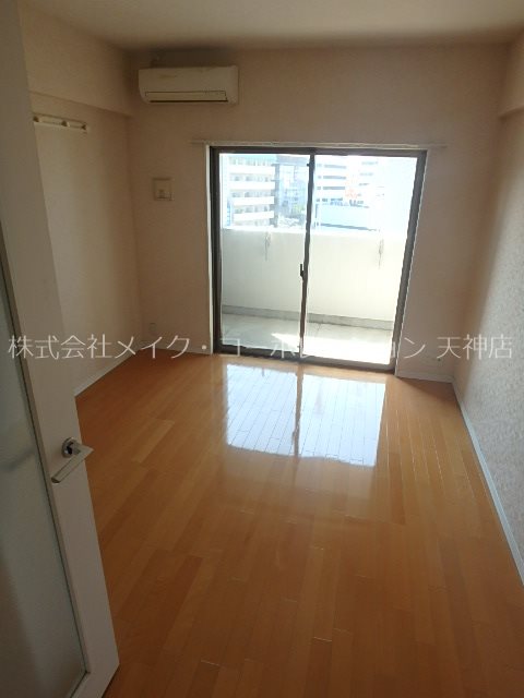 ベッドルーム アレクサスラ・ストラーダ ベッドルーム