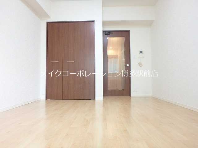 ラセット博多 リビング