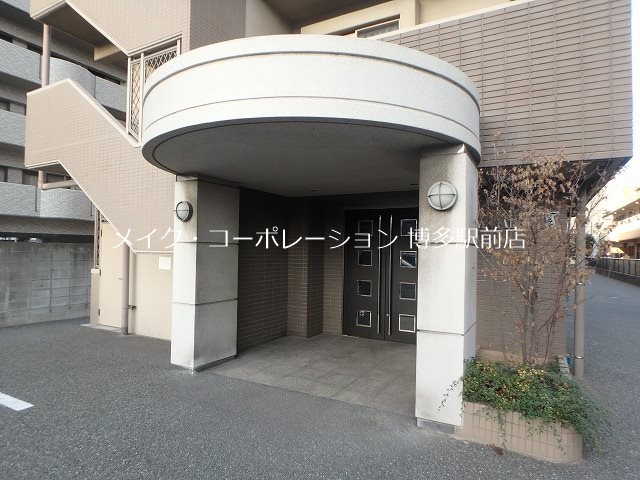 カマラード吉塚  外観