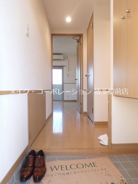 カマラード吉塚  玄関