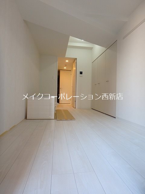 ※工事中の写真 APエルテージ西新【2号タイプ】 リビング