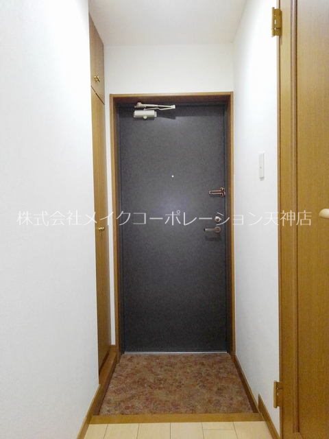 写真は別タイプ ※ 現状優先です ペンディーオ小笹 玄関