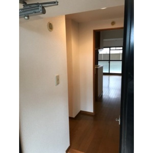 写真は同型タイプ ブリューテ21 玄関