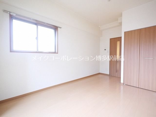 エステムコート博多駅前Ⅱセグティス リビング