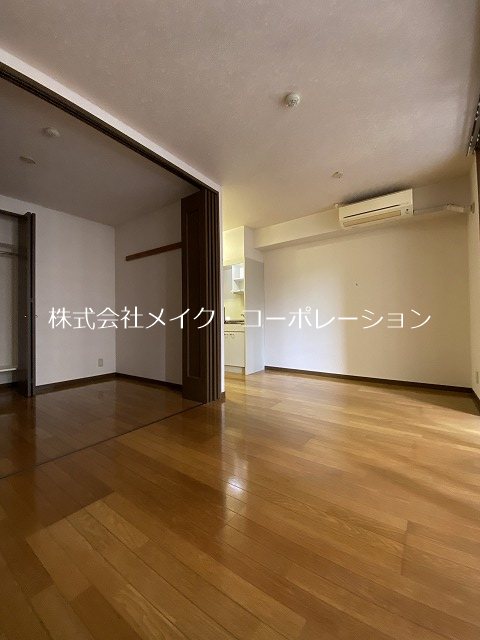 ベールメトロ姪浜 リビング