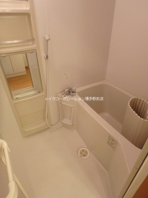 バス ピュアドーム博多エッセンシア 風呂画像