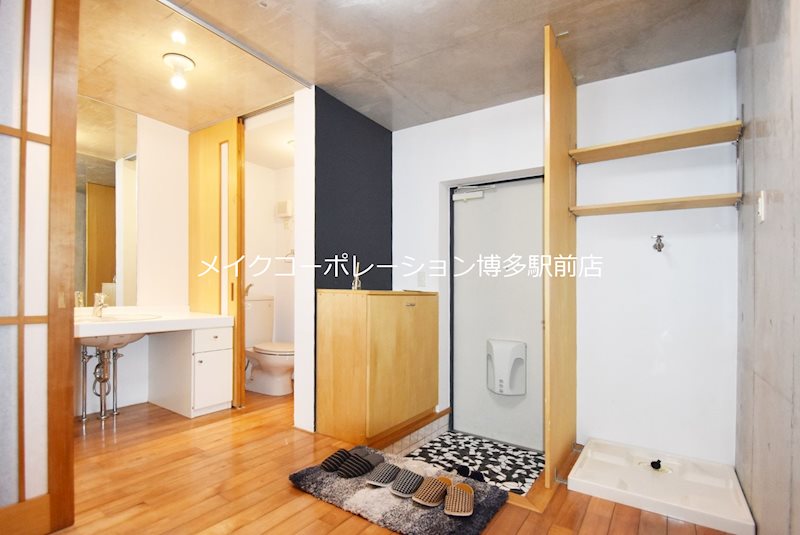 白金ルッソ 玄関