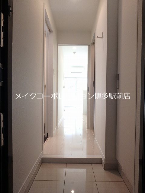 ※入居中の為別部屋写真使用現状優先 ラファセアリービオ博多 玄関