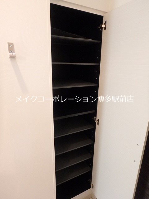 玄関 ラファセアリービオ博多 その他15