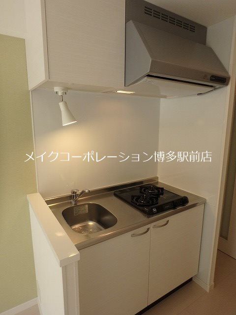 ※入居中の為別部屋写真使用現状優先 ラファセアリービオ博多 キッチン