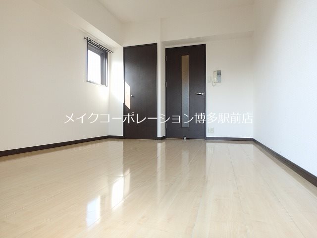 ※出窓はありません ネストピア天神東 リビング