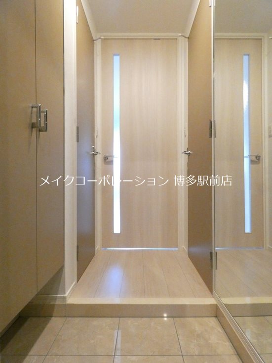 玄関 エンクレスト天神LINK 玄関