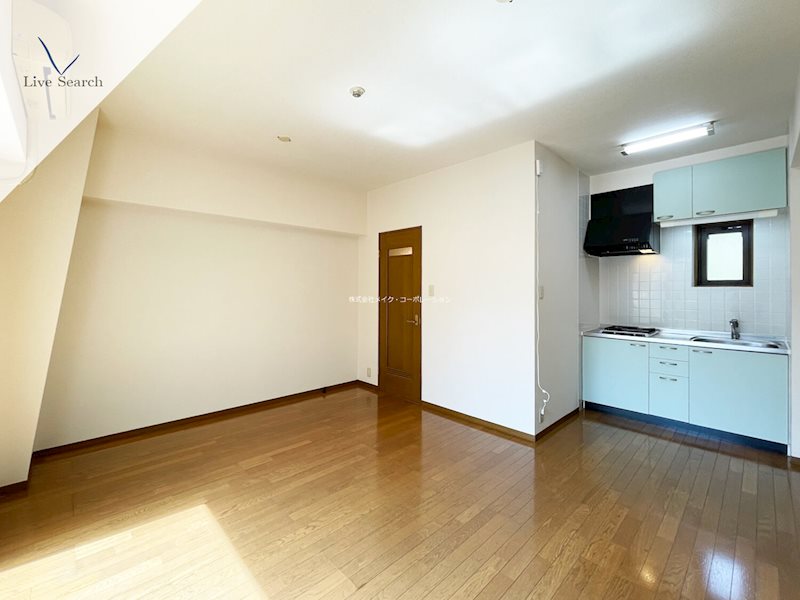 フリューゲル高砂  リビング