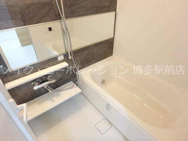 ホワイトアゲート博多  風呂画像