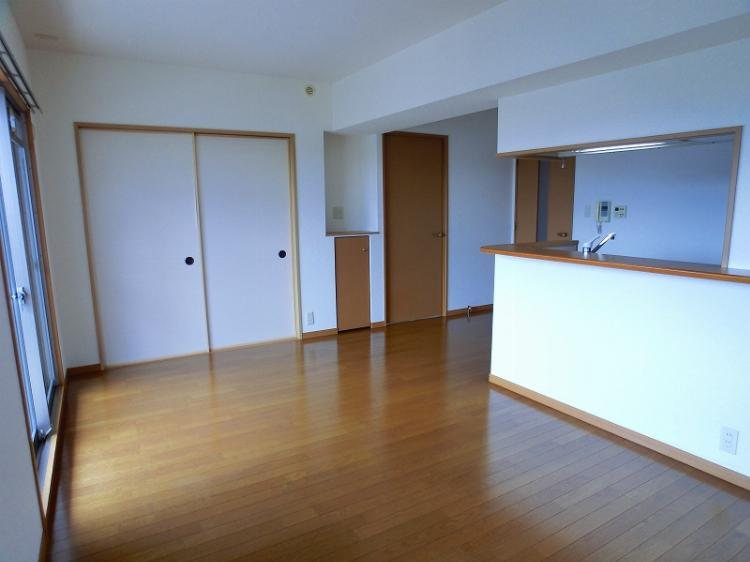 リビング プロシード曰佐 リビング