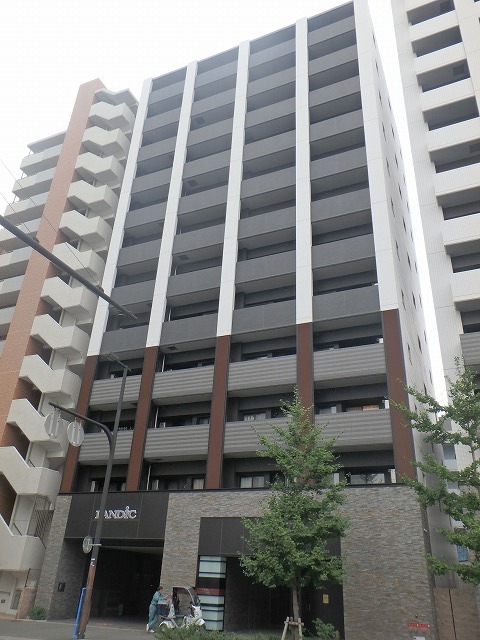 アソシアグロッツォ博多クロス 外観