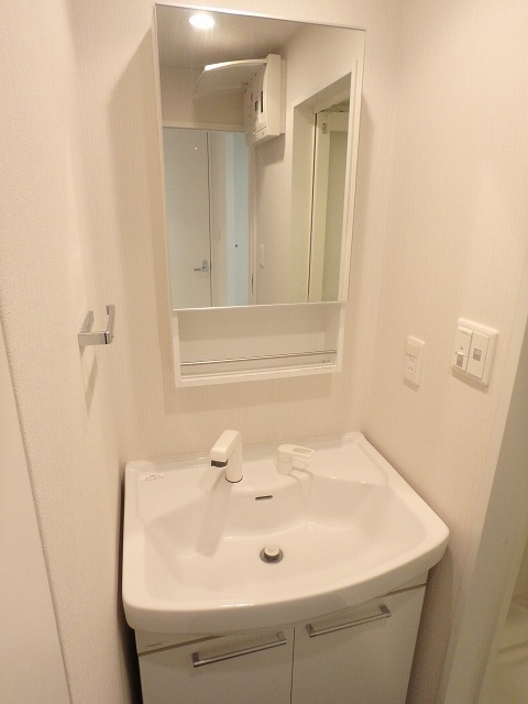 洗面所 アソシアグロッツォ博多クロス その他3