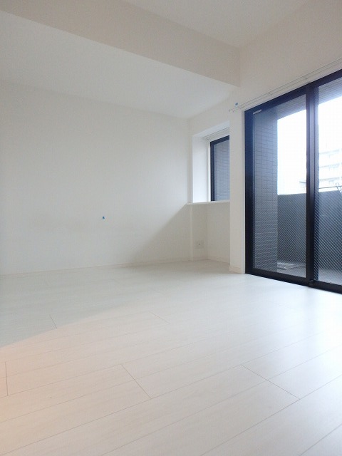 リビング アソシアグロッツォ博多クロス リビング