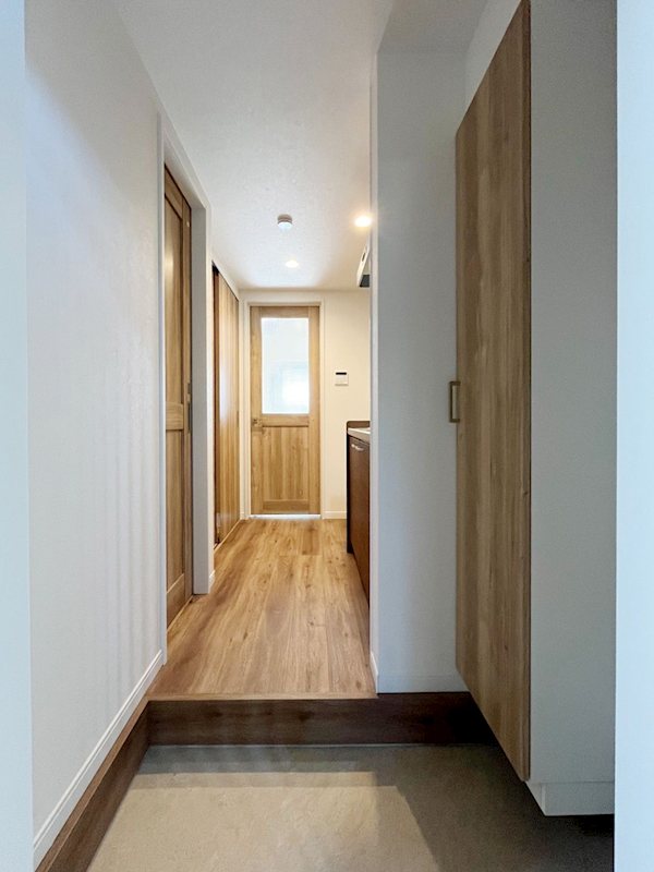 玄関 リクリアス次郎丸 玄関