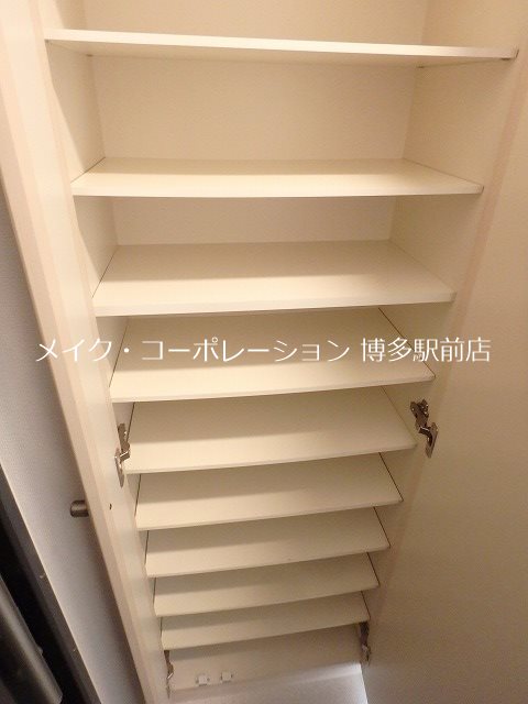 BJハウス博多 玄関