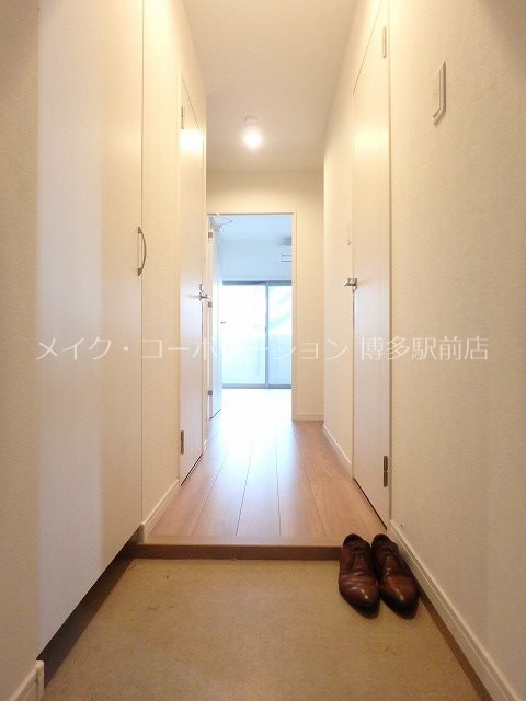 玄関 サヴォイ ソリディティ 玄関