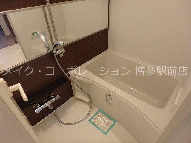 バス LANDIC K104 風呂画像