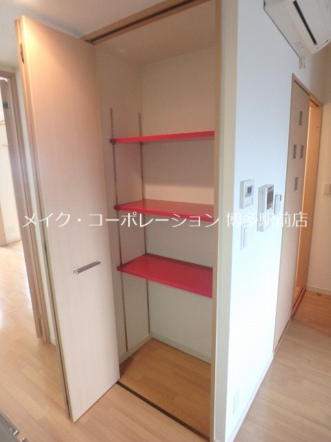 ※同物件、別部屋の写真です。 コンダクト福岡東 その他13