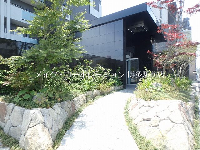 アルファシオレヴァーク 外観