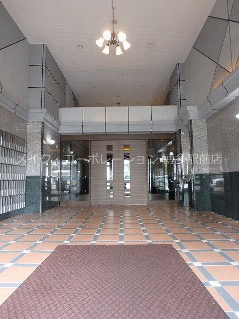 ロイヤルリバービュー 外観