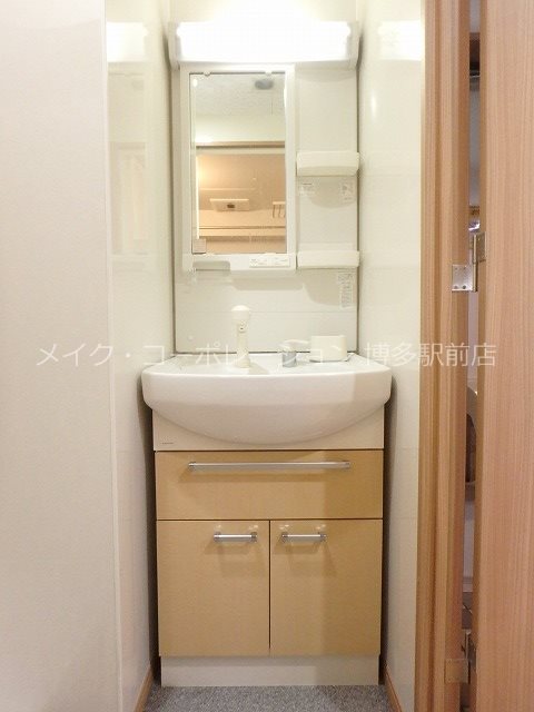 洗面所 ロイヤルリバービュー その他1