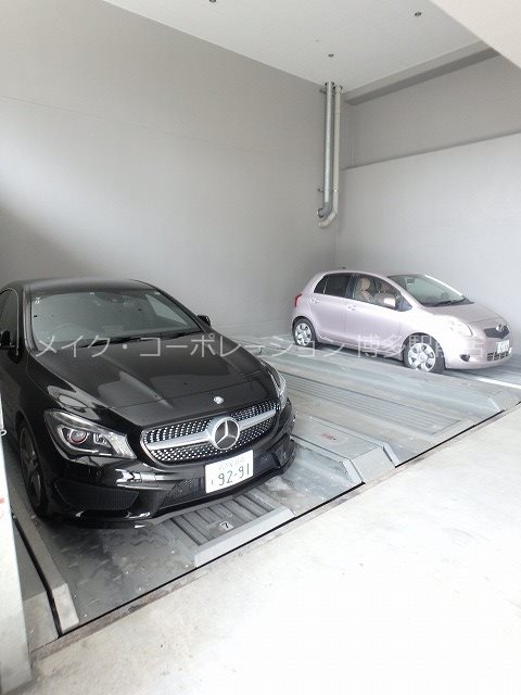 駐車場 ロイヤルリバービュー その他12