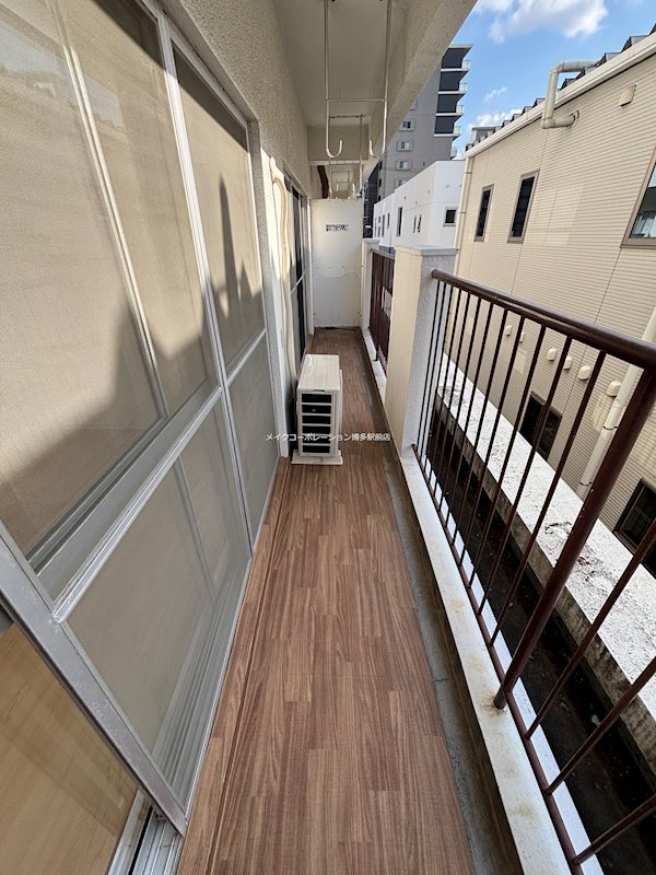 ※写真は棟内別部屋参考写真 駅南第2ケイコービル ベランダ