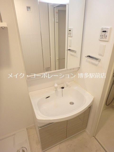 洗面所 ヴィラージュ博多駅南 その他2