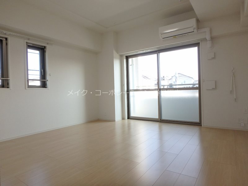 写真は同型タイプ ELEVITA弥永 ベッドルーム