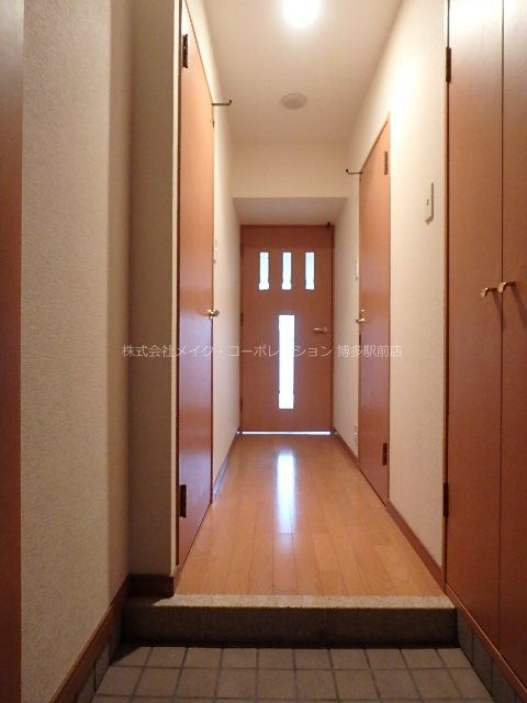 ピュアドームグレース博多 玄関