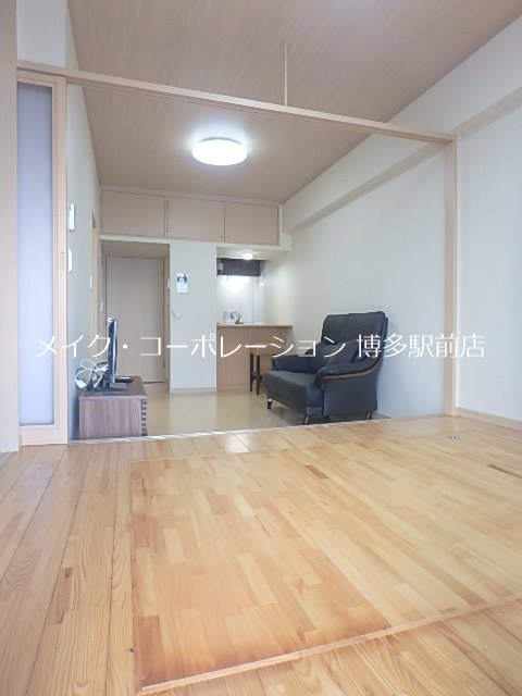 同物件、別部屋の写真です。家電等はございません。 エステート・モア・天神 ベッドルーム