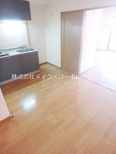 第5高島コーポ リビング