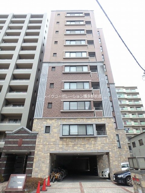 レジディア博多駅南 外観