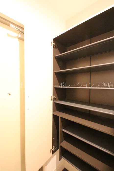 玄関 D-room地行 玄関