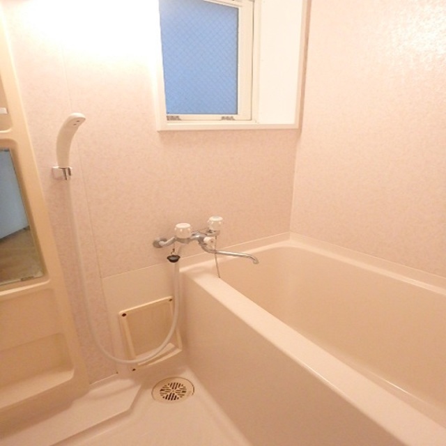 エステート・モア・薬院倶楽部    風呂画像