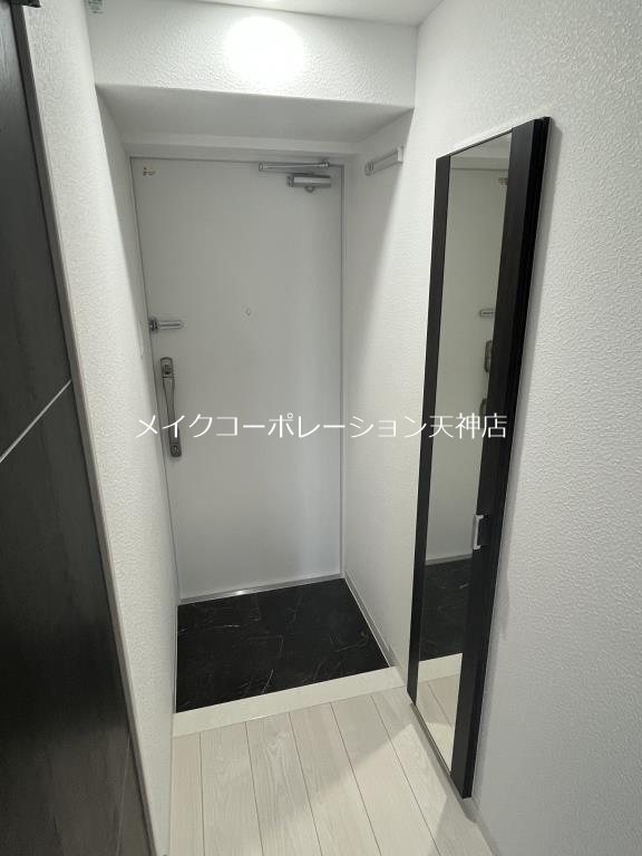 別部屋参考写真 ドゥバーグ渡辺通 玄関