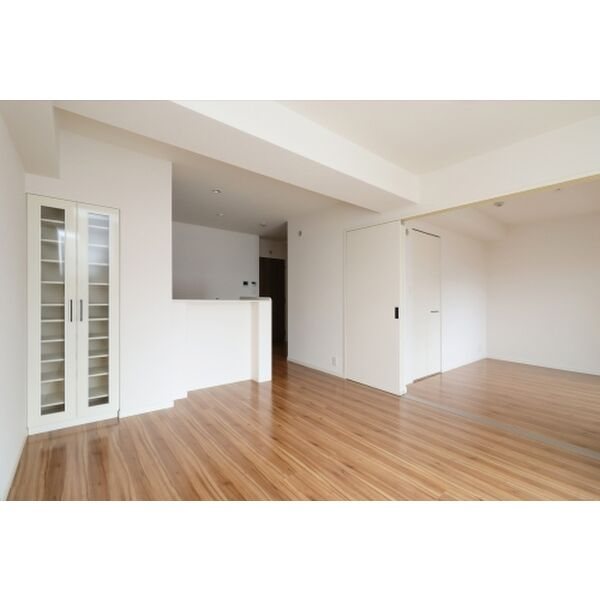 ウエスト　ヴィラ リビング