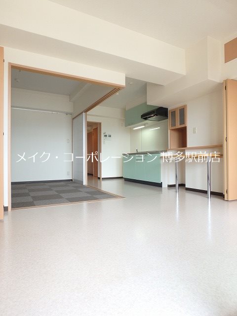 レジデンスカープ博多 リビング