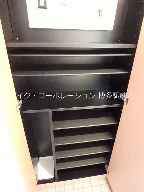 レジデンスカープ博多 玄関