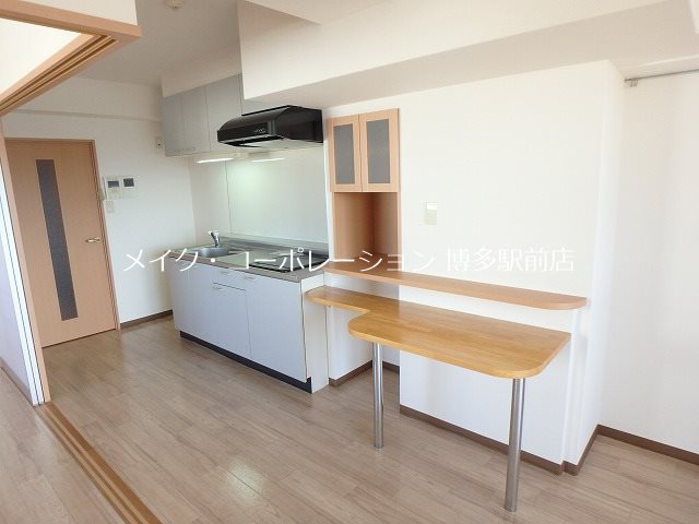 レジデンスカープ博多 キッチン