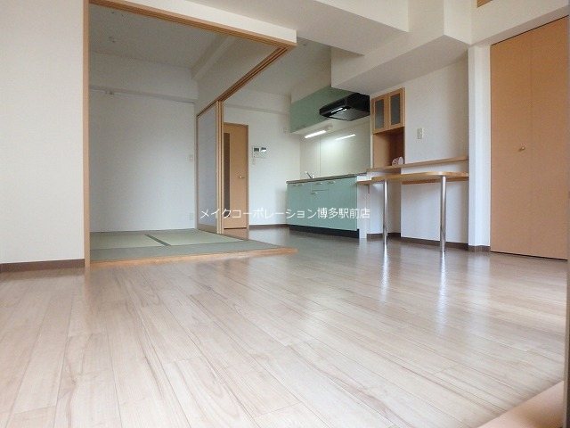 レジデンスカープ博多 リビング