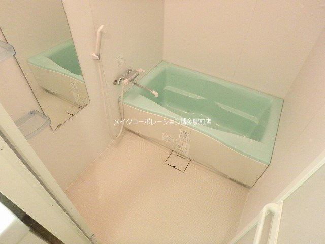 レジデンスカープ博多 風呂画像